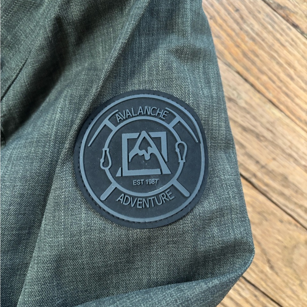 Men's Avalanche Snowboard Green Hooded Jacket L - Picture 4 of 8